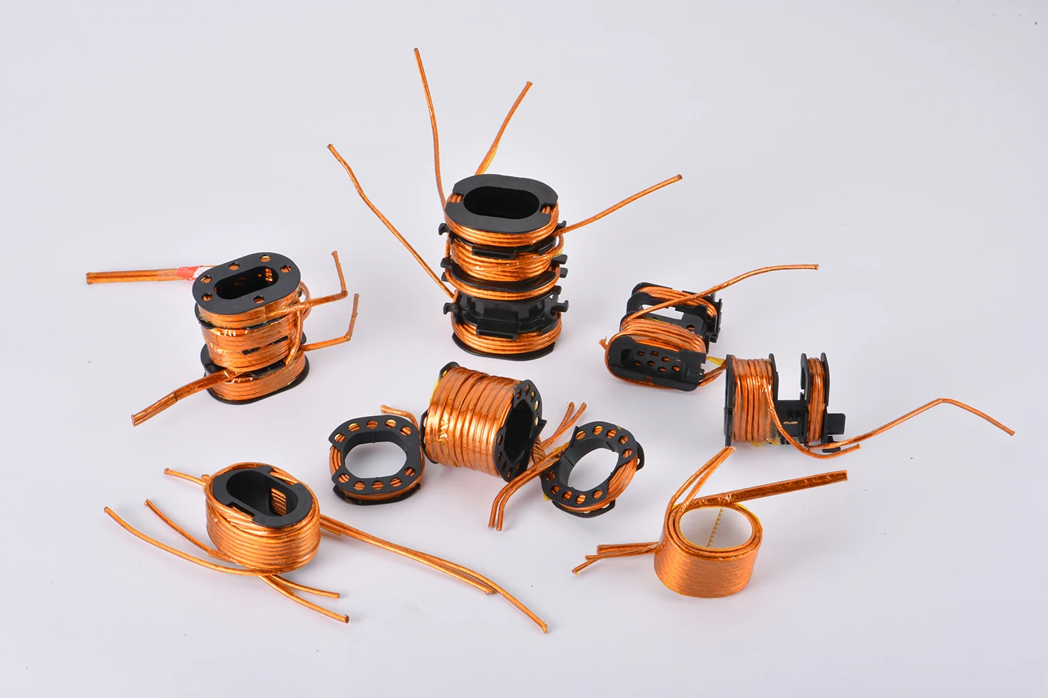 Precision coil close-up for the second top helper card