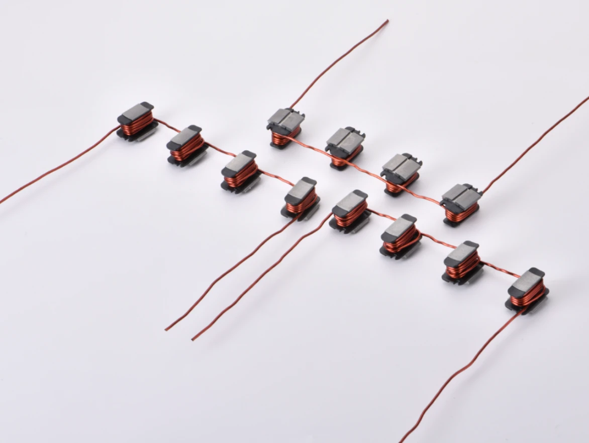Precision coil close-up for the second top helper card